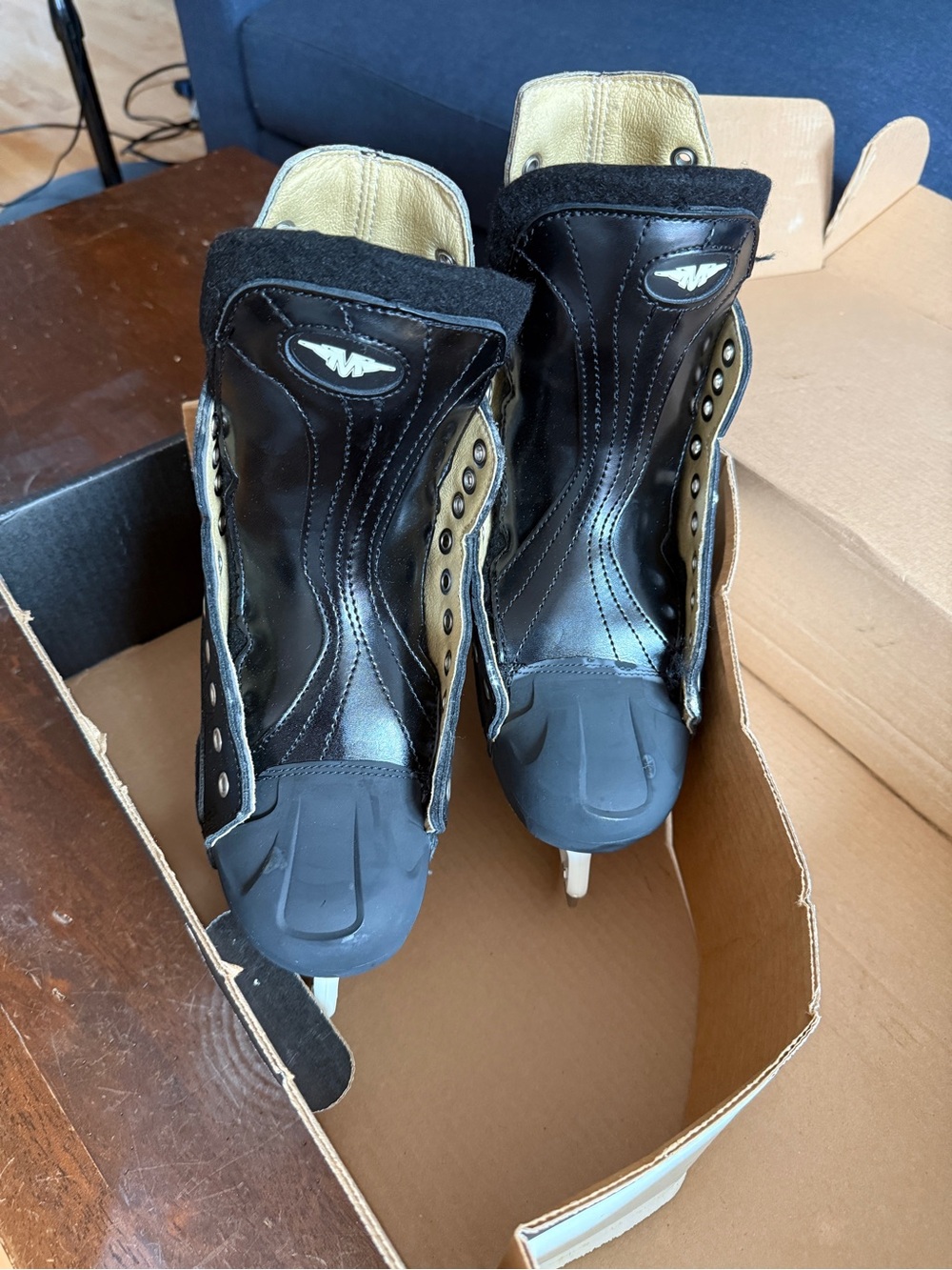 Vintage Mission Hockey Skates - Picture 6 of 7